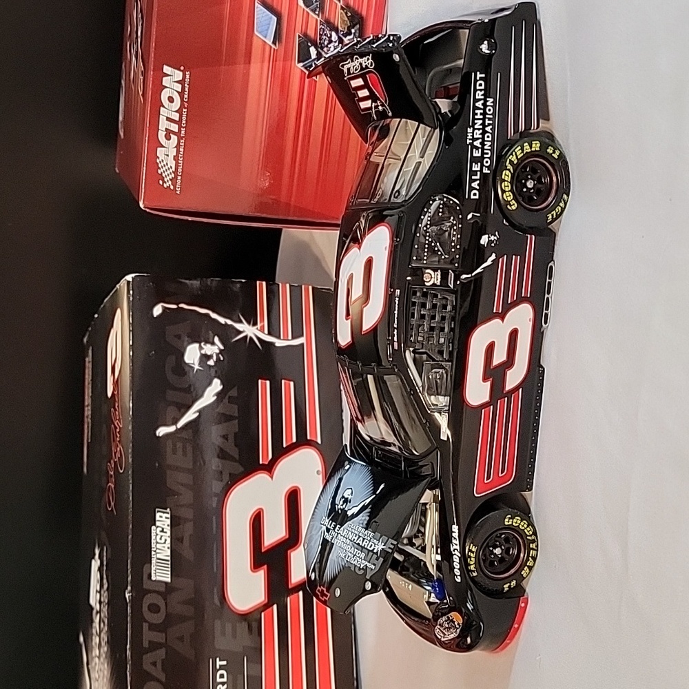 Dale Earnhardt 2003 Monte Carlo 1:24 Stock Car